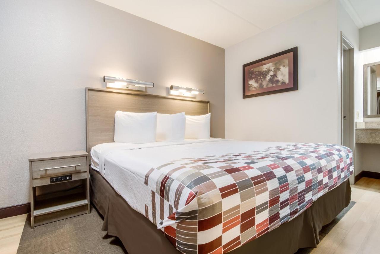 Red Roof Inn Durham - Duke Univ Medical Center Екстер'єр фото